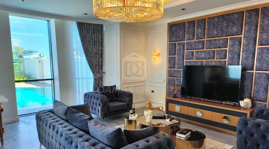 Iz Marina Villa 12